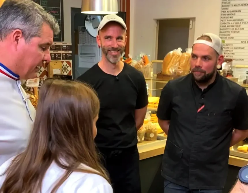 Dégustation du produit mystère dans la boulangerie avec Loïc et Franck (©12actu.com)